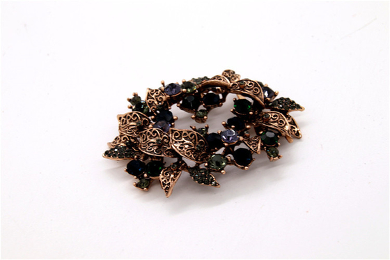 Round Shape Rhinestone Shoe Clips Elegant Beautiful Appearance SGS Certificate